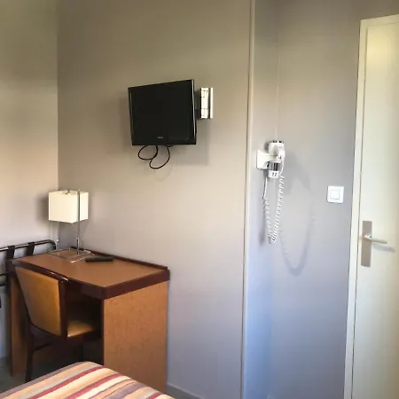 Hotel Les Troenes 2*