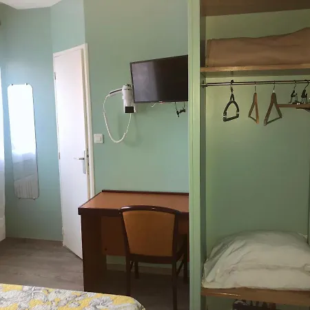 Hotel Les Troenes 2*